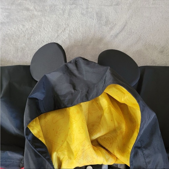 Disney Black and Red Mickey Mouse Men’s Poncho Rain NWT XL/XXL - Picture 6 of 9